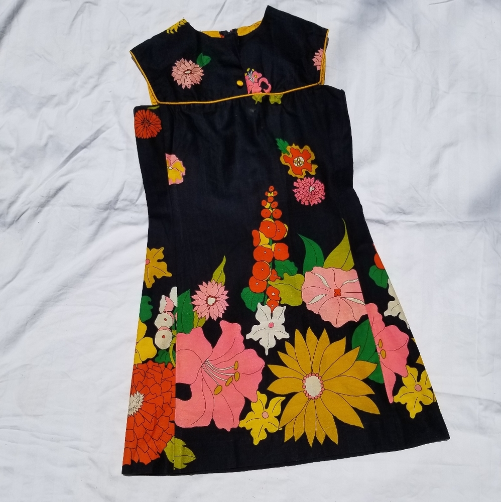 Vintage shift dress